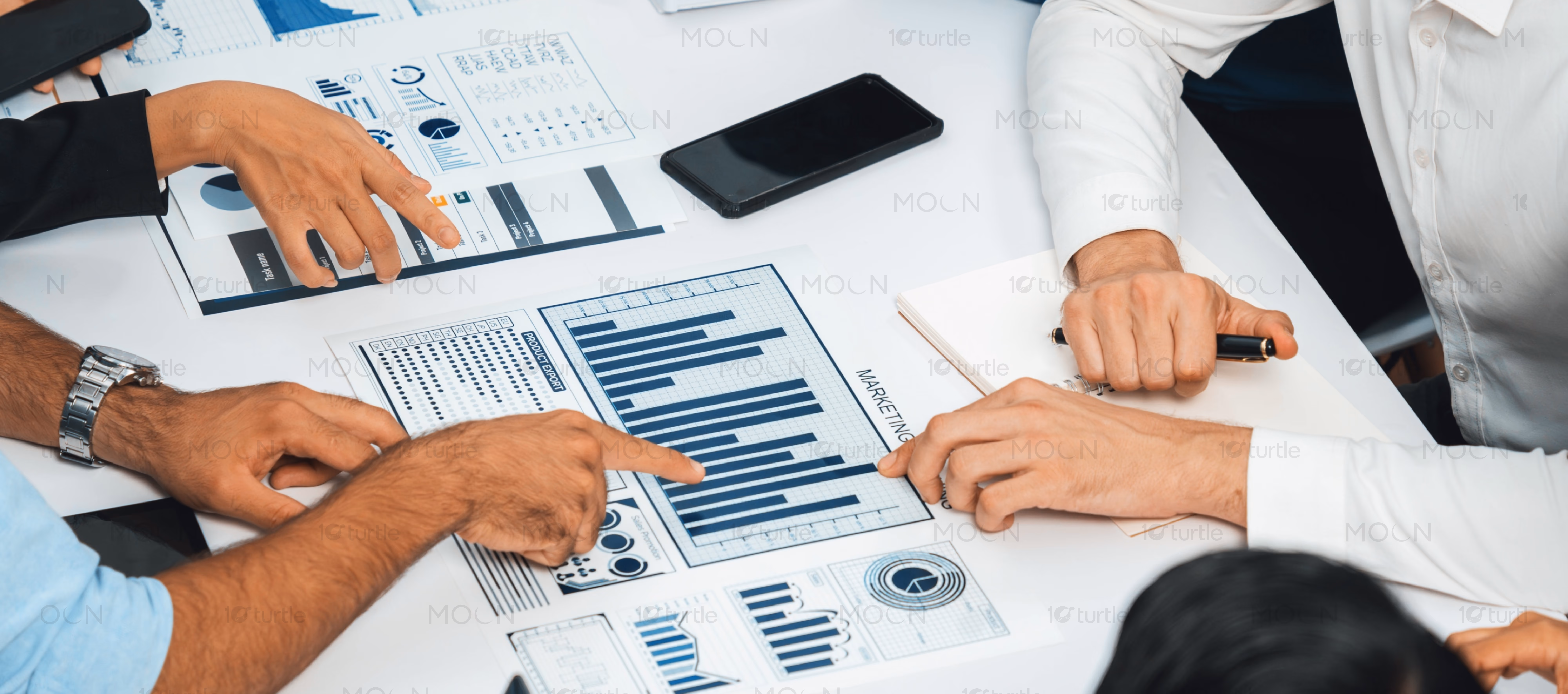Dark theme user interface design for project management software